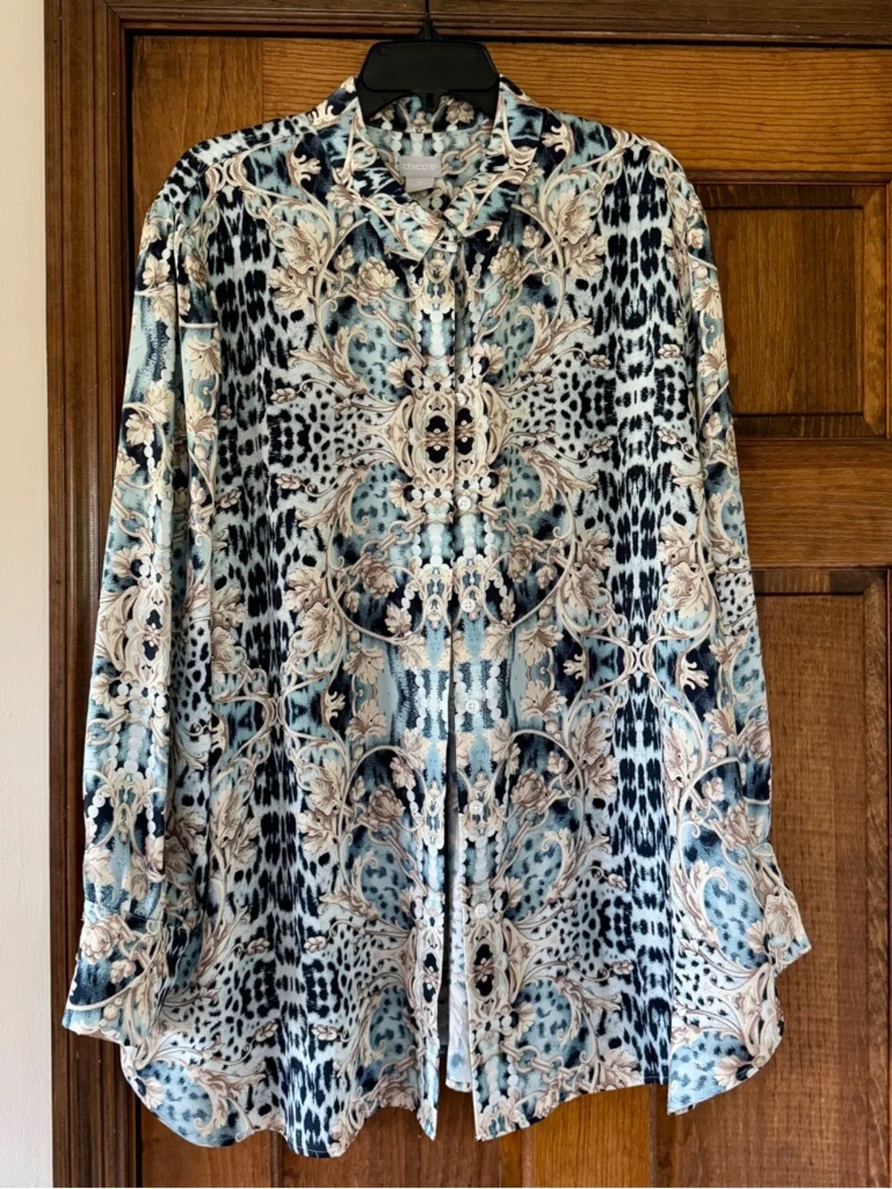 Chico's Blue and Cream Ornate Print Button-Down Shirt (Chico’s size 4) - Picture 1 of 13